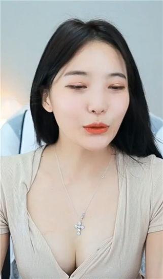 小慧爆料视频完整版下载,揭秘幕后真相 第3张 小慧爆料视频完整版下载,揭秘幕后真相 第3张